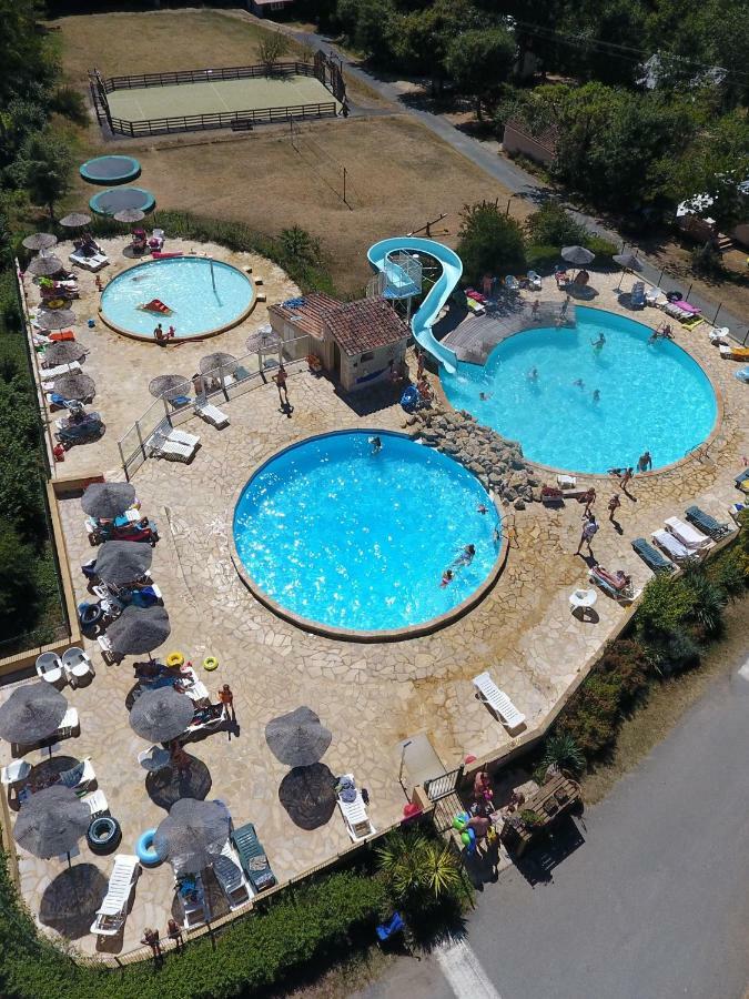 Europe Tents Camping Le Clou Meynard Exteriér fotografie